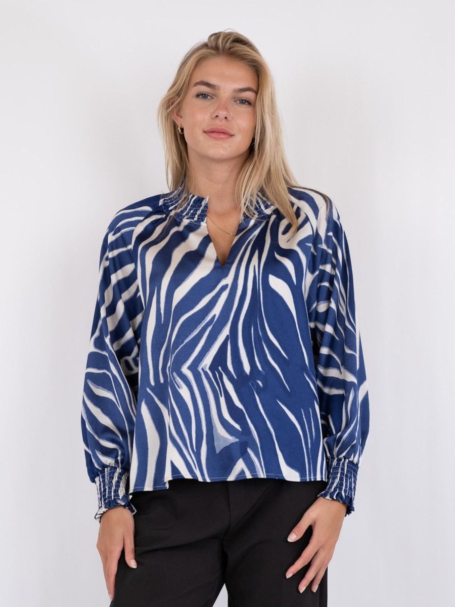 Klaer Neo Noir | Stone Wave Line Blouse Blue